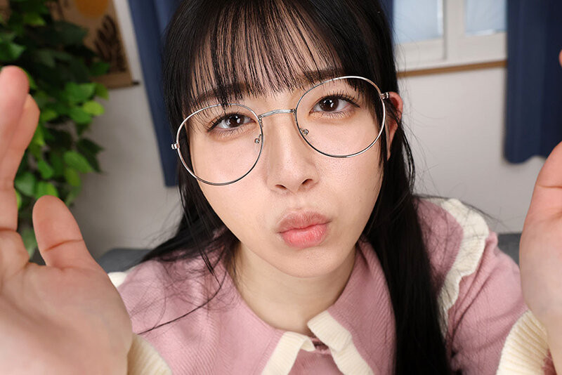 曾打进选美的战役……她的第一部VR片揭露了秘密！
