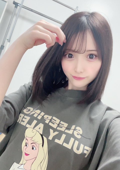 白石桃(白石もも)出道作品番号及封面,白石桃个人简介