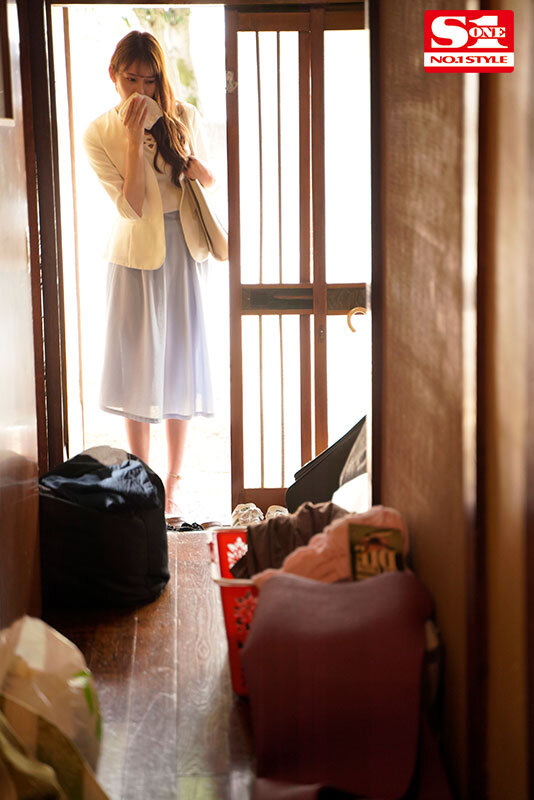 楓ふうあ(枫富爱)作品SSIS-980发布!新任女教师有够衰!第一次家访就被学生的脏臭老爸硬上!