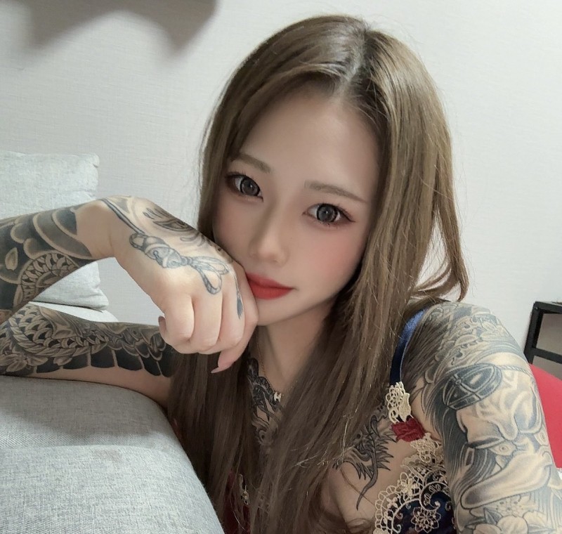 休业的这段时间⋯她从美少女变成全刺青女优!