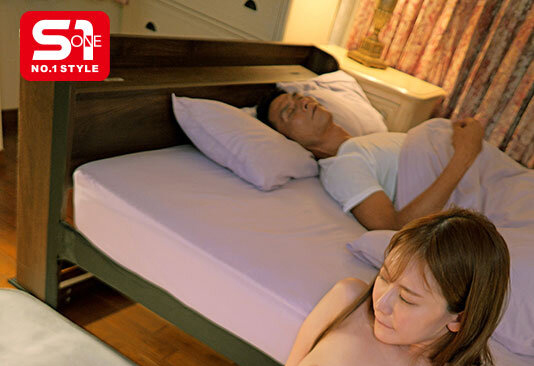 楓ふうあ(枫富爱)作品SONE-639发布!假痴呆真性侵!美乳人妻照顾大唧唧公公,却被误以为是婆婆扑倒!