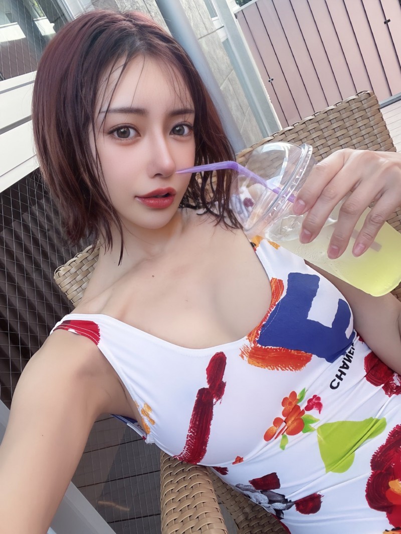 蛇精化成浪潮?为什么不能整好看一点?