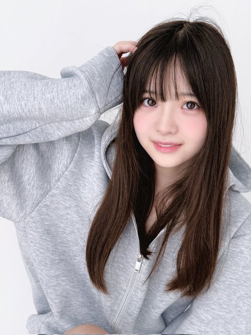 井上桃(井上もも)出道作品番号及封面，井上桃个人简介