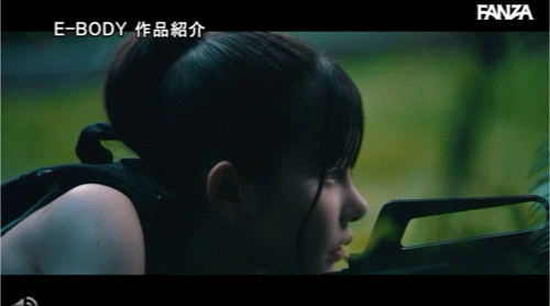 天音瑠奈(EBWH-297) 超狂暴乱K罩杯！她是特种部队的一等兵！