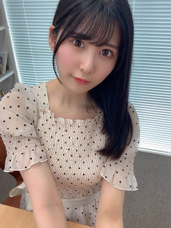 最新推荐！JK美少女《好实穗乃》精选作品介绍……