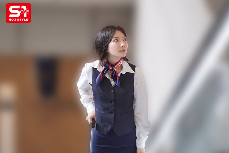 音無鈴(音无铃)作品SNOS-062发布!在VIP室任何命令都完全同意的美乳空姐,各种重口味调教都OK