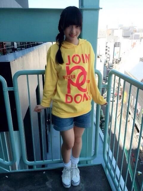 哪泥!那位和父母说对不起要去拍A片的千金大小姐身份被破!竟然是个偶像!