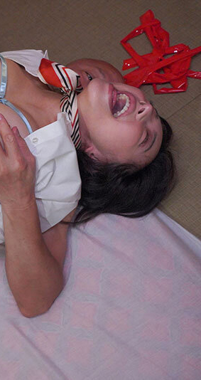 音無鈴(音无铃)作品SNOS-062发布!在VIP室任何命令都完全同意的美乳空姐,各种重口味调教都OK