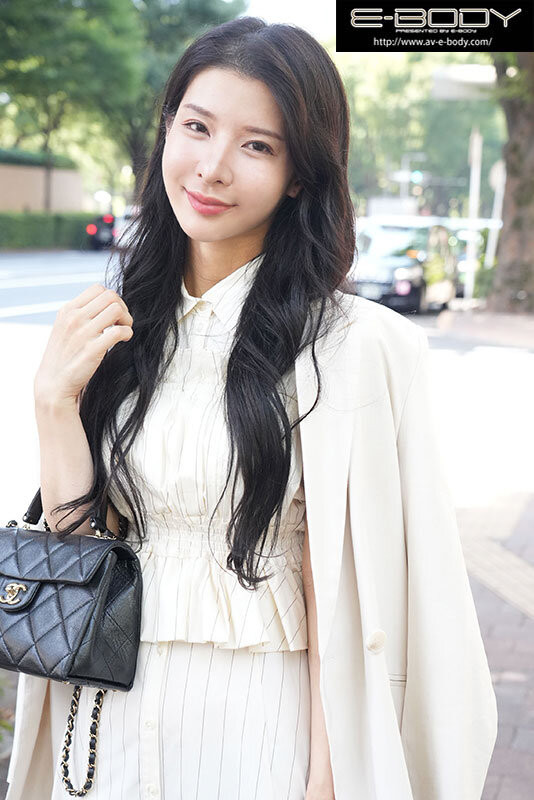 東雲つばき(东云椿)出道作品EYAN-210发布！海外凯旋归来！在伸展台上为日本争光、细腰爆乳的模特儿出道！