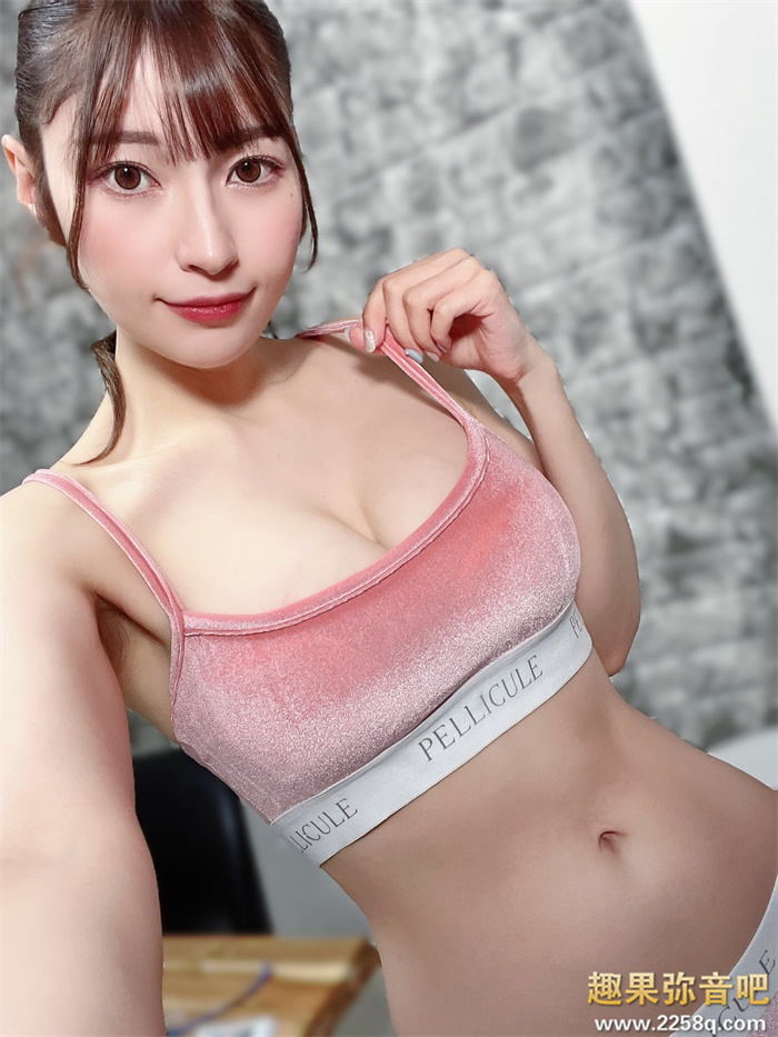 后三上时代第一艺能人! 楠爱里纱(楠エリサ)出道作全攻略!