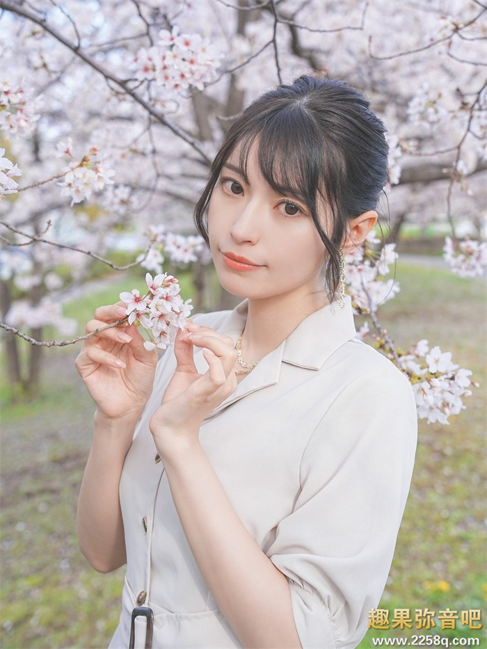 后三上时代第一艺能人! 楠爱里纱(楠エリサ)出道作全攻略!