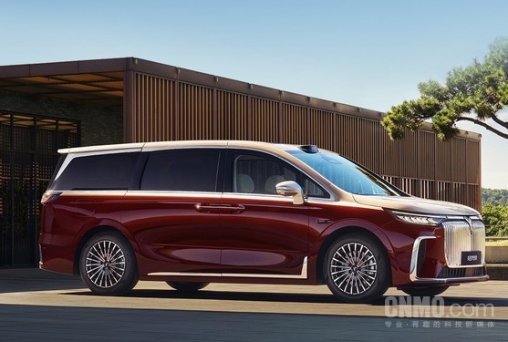 岚图梦想家获传统豪车车主青睐 智能体验与舒适性成关键