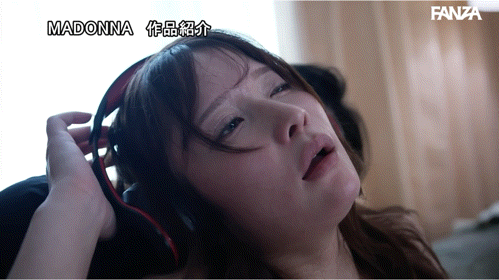 (JUR-636)耳机是重点!桃园怜奈被30公分后的痴汉非法侵入了!