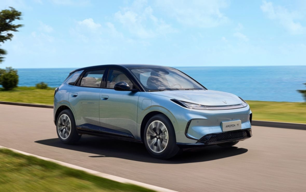 北汽极狐高端产品系列&ldquo;问道&rdquo;公布 首款MPV定名问道V9