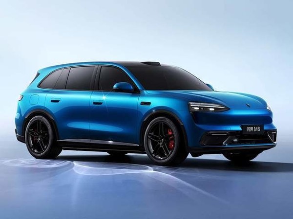 问界M6 曝问界M6上海终端预定最高达3300台 以年轻家庭用户为主