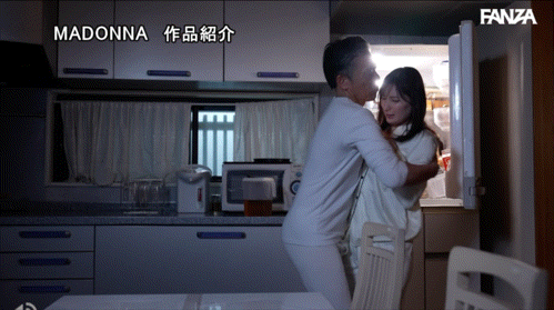 中村美羽(JUR-094)鬼父田渊出手!最美女鬼富江老公搞完公公搞!