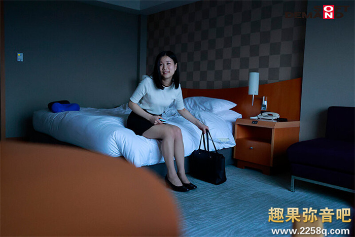 [SDTH-030]近来最神秘新人！又是OL又是街头歌手的夏花连被男艺人顶七天！