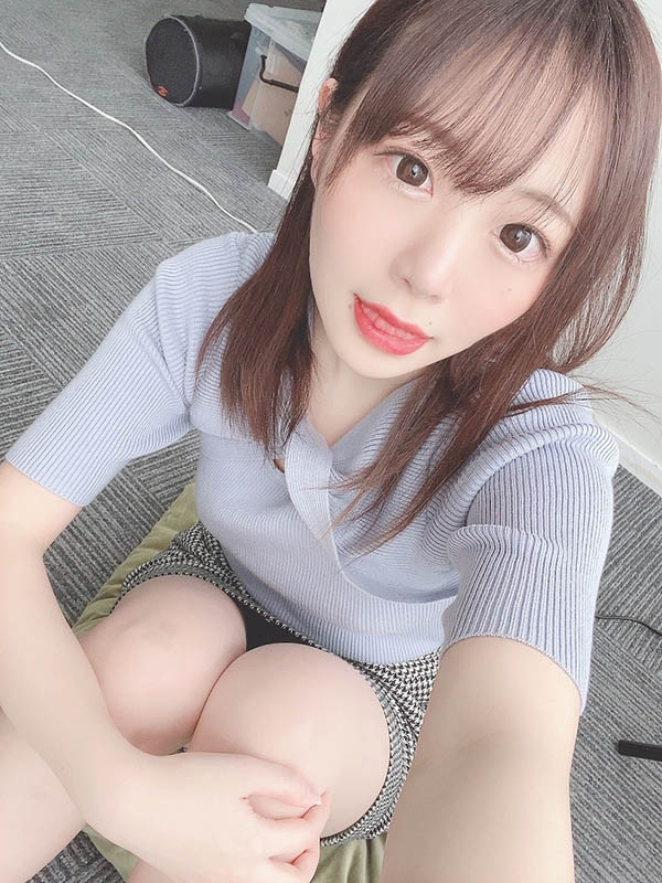 最新推荐！透明感制服妹《日向日景》精选作品介绍……