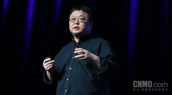 罗永浩再谈创业做锤子手机：外国厂商也抄国产手机