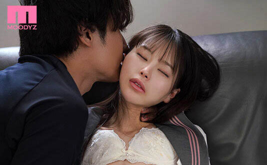 (MIDA-760) 悲报！21岁C罩杯美乳美少女「白石奈美」下个月AV引退！自曝好想再继续拍…