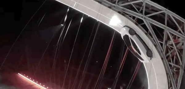 零百近1秒！特斯拉发布第二代Roadster 计划2028年上市